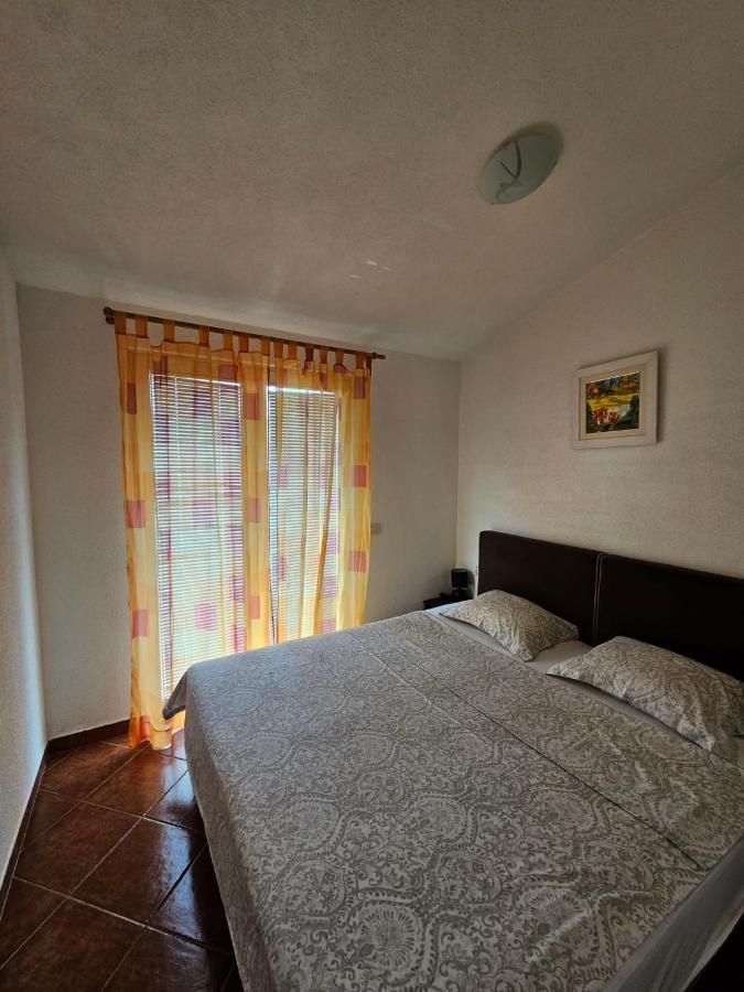 Apartments Vranes Τίβατ Εξωτερικό φωτογραφία